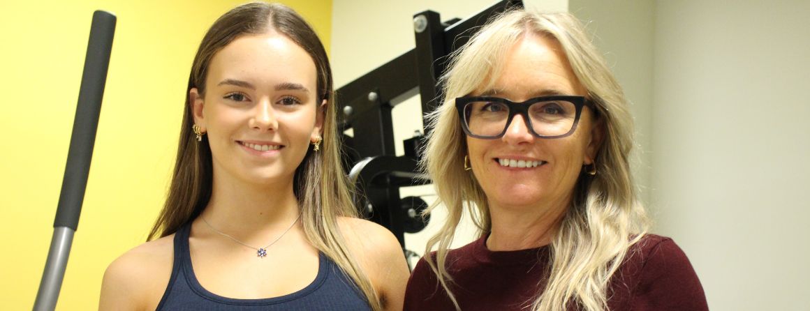Concussion patient Indigo and her mother Amber